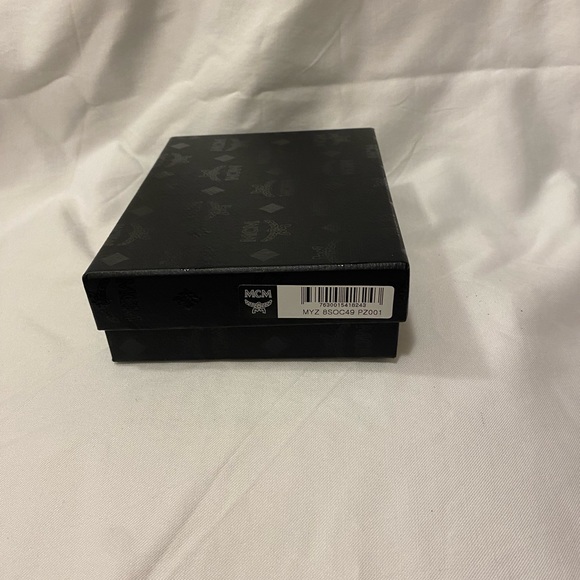 MCM wallet with box in Dad’s bag - Picture 11 of 11